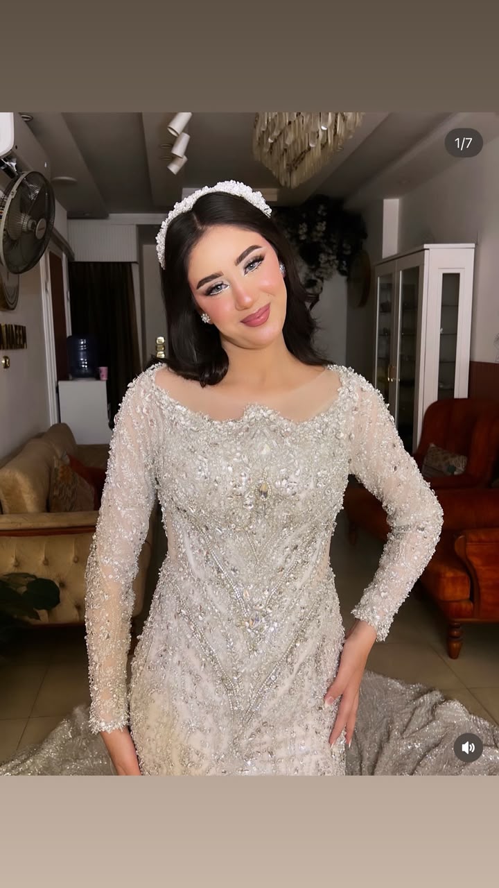 Occasion hair form makeup look